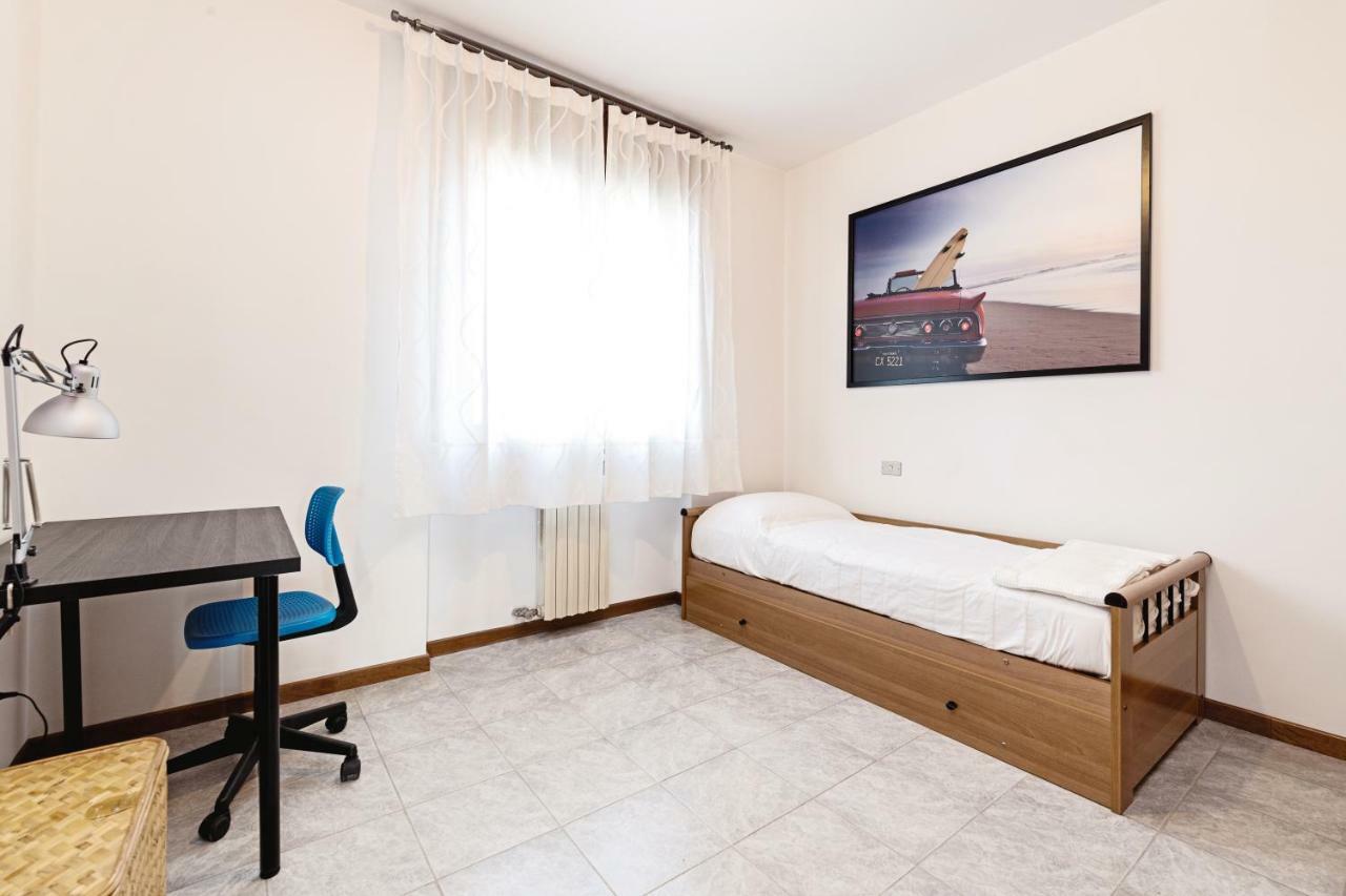 Апартаменты Colourful Flat Borgo Roma Верона Экстерьер фото